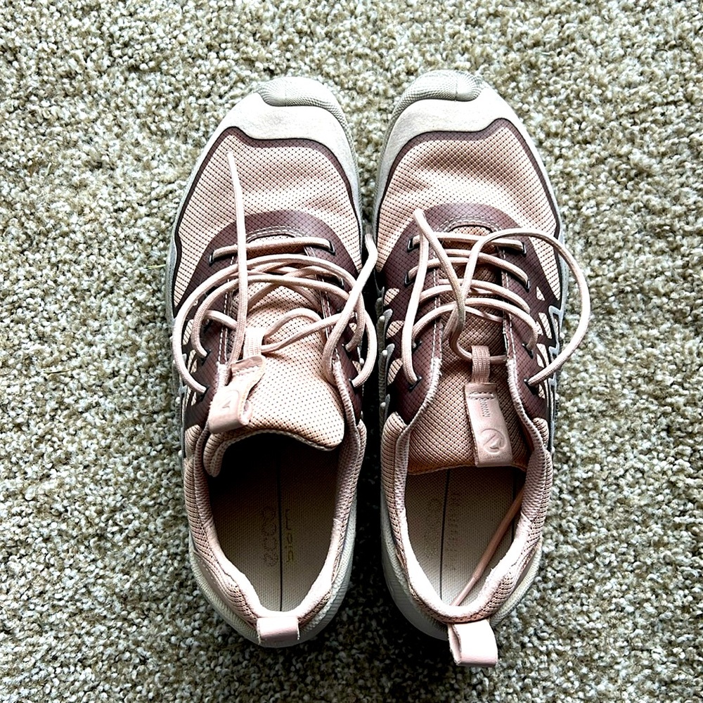 Ecco Biom Phorene Sneaker. Tan Grey Cream Brown Size 39 or 8.5